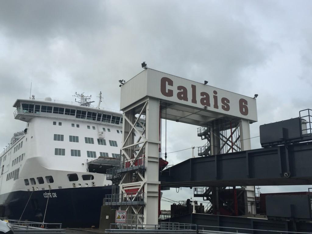 Le Côte des Dunes au port de Calais