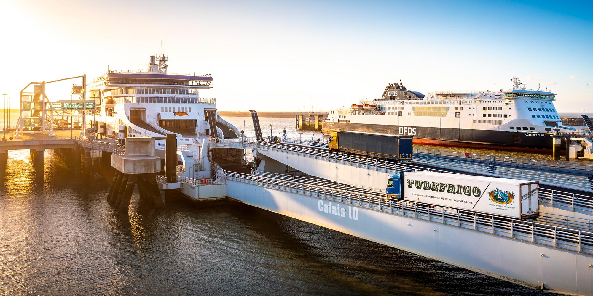 Terminal Ferry Port Boulogne Calais