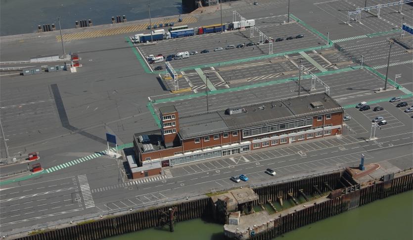 INDIVIDUAL OR GROUP OFFICES – FORMER MARITIME STATION BUILDING