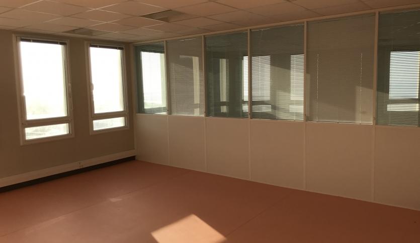 Offices for rent in the Hoverport Tower – 3rd floor